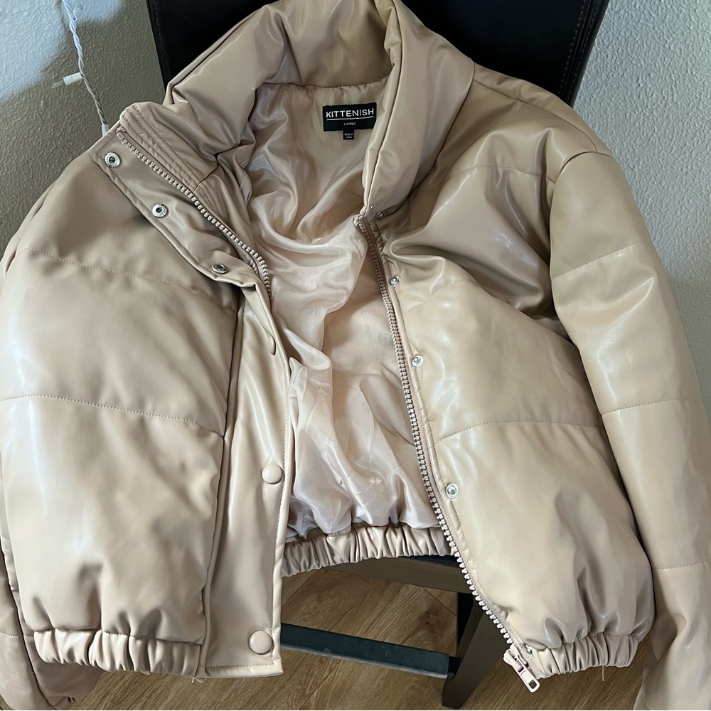 Kittenish puffer size L